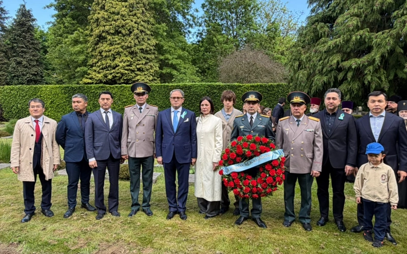 Brussels Victory Day Memorial Honors Fallen Heroes