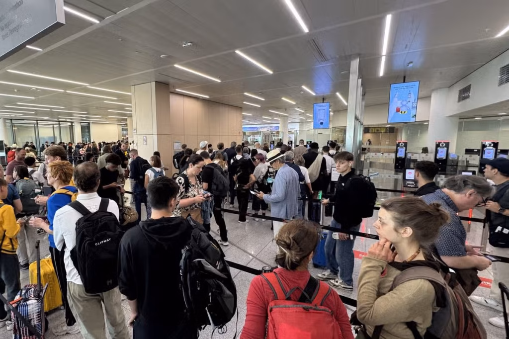 European EES Airport Delays Hit UK Travellers European EES Airport Delays Hit UK Travellers