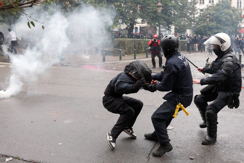 Brussels Protest Clashes Renew Debate on Public Order Brussels Protest Clashes Renew Debate on Public Order