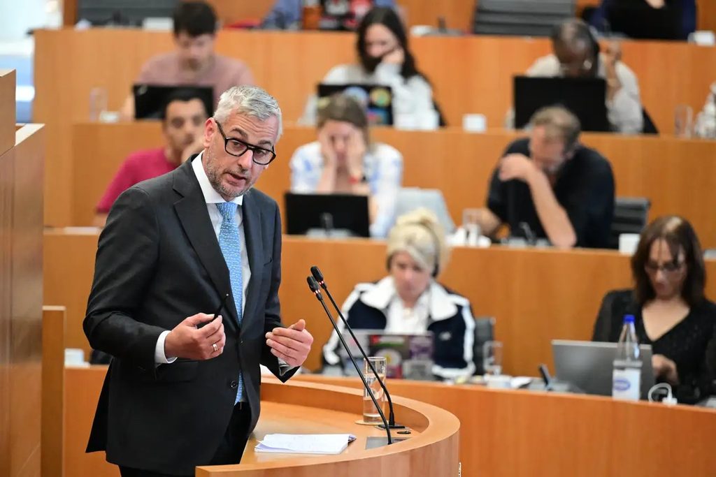 Brussels government submits its 2027 budget plan
